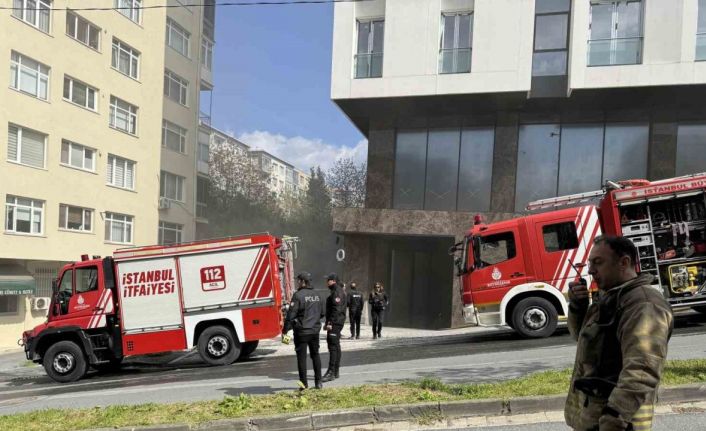 Beşiktaş’ta işçilerin kaldığı otel inşaatında yangın paniği