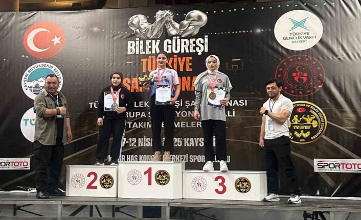 Bilek güreşinde 6 altın madalya
