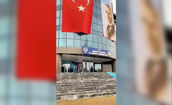 Bingöl’de sosyal medya üzerinden vatandaşları dolandıran 2 kişi yakalandı