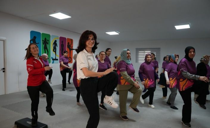 Bir yılda 13 ton kilo verdiler