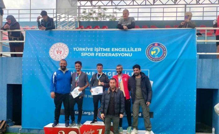 Bitlisli işitme engelli sporcu Türkiye birincisi oldu