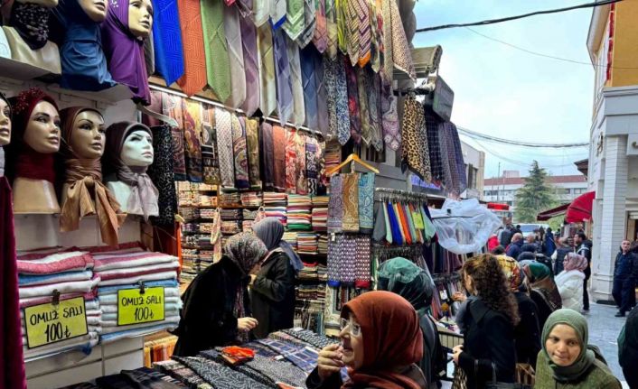 Boykot çağrısı tarihi çarşılarda karşılık bulmadı