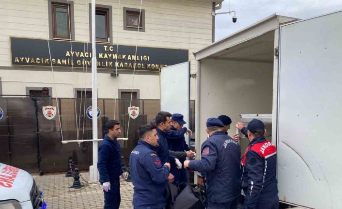 Çanakkale’de batan botta hayatını kaybedenlerin sayısı 9’a yükseldi