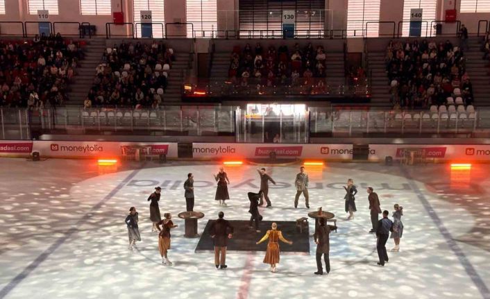 Cinderella on Ice gösterisinin ilki, Zeytinburnu Buz Adası’nda seyirciyle buluştu