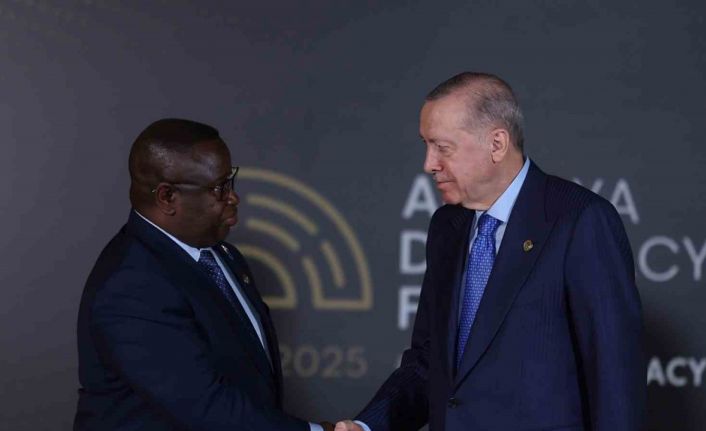 Cumhurbaşkanı Erdoğan, Sierra Leone Cumhurbaşkanı Bio ile görüştü
