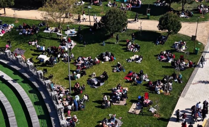 Depremin ardından vatandaşlar Pendik Korusuna akın etti