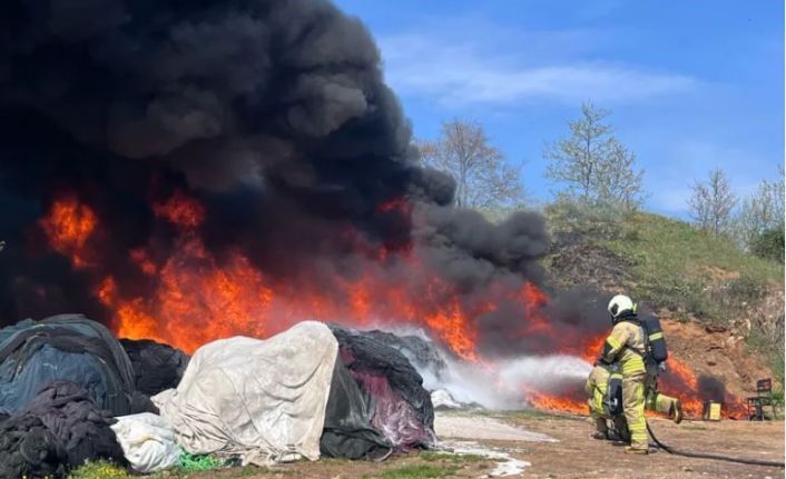 Erdek’te balıkçıların ağları alev aldı