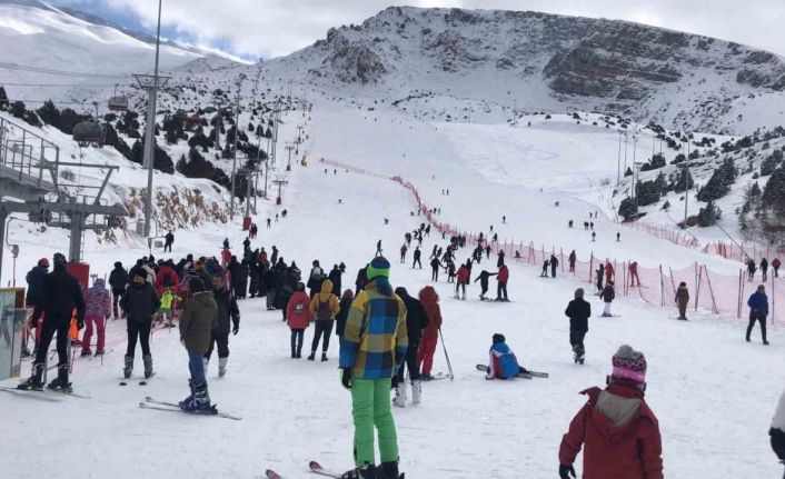 Ergan Kayak Merkezi rekor kırdı