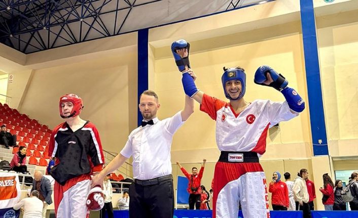 ETÜ Kick Boks Türkiye Şampiyonasına damga vurdu