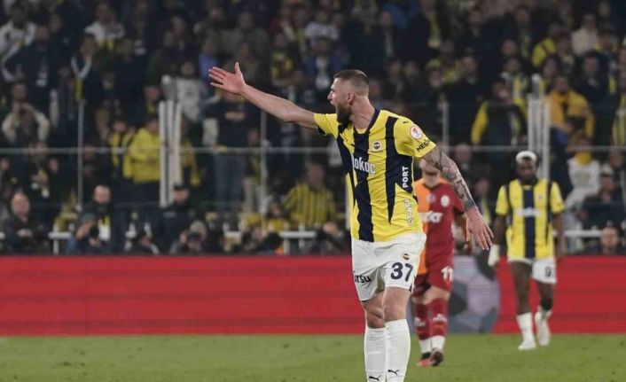 Fenerbahçe, bu sezonki 4. derbisini de kazanamadı