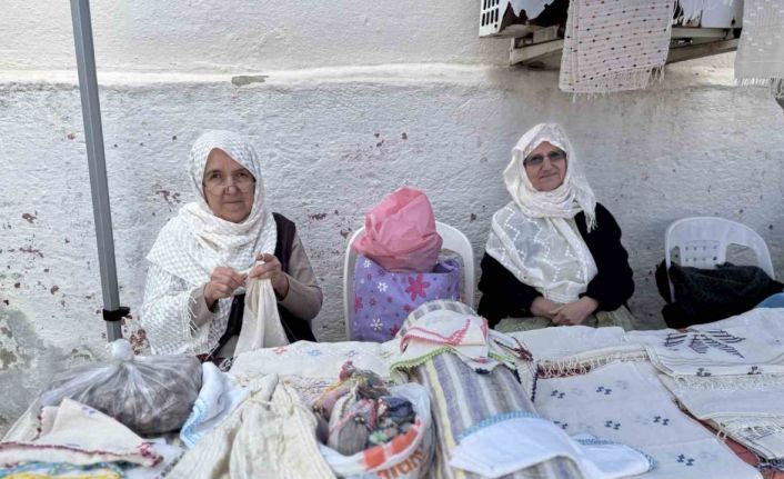 Fethiye’de Geleneksel Dastar ve Kuzugöbeği Festivali Başladı