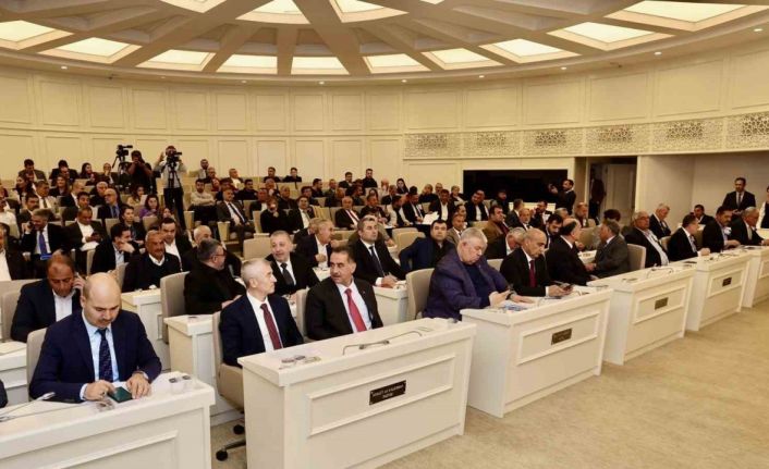 Gaziantep Büyükşehir Belediye Meclisi’nde encümen ve komisyon üyeleri belirlendi
