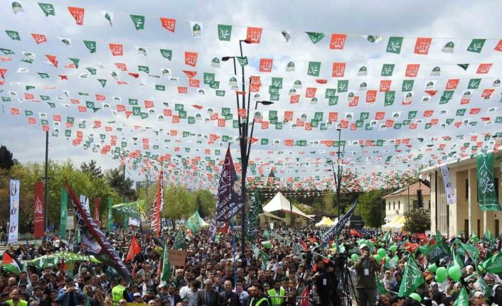 Gaziantep’te binlerce kişi Mevlid-i Nebi etkinliğinde buluştu