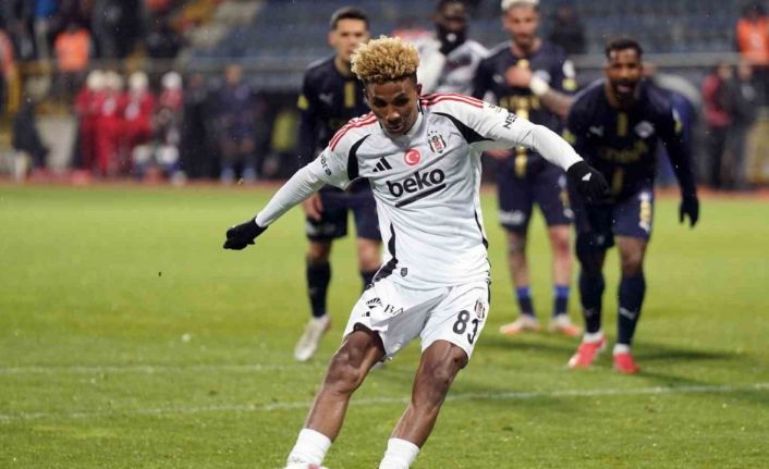 Gedson Fernandes bu sezon 10. golünü Kasımpaşa’ya attı