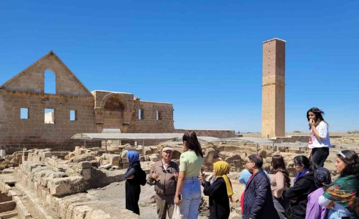 Gençler Şanlıurfa’da şair Nabi’nin izini sürdü