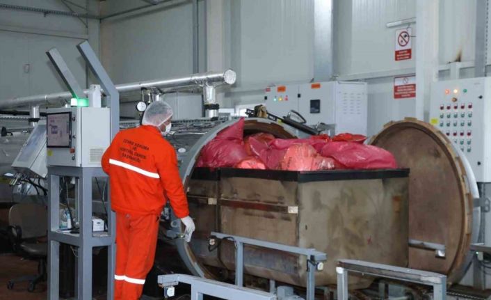 Günlük 10 ton atık bu tesiste bertaraf ediliyor