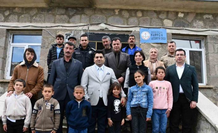 Hayırsever iş insanı Hacı Ömer Ertek’ten eğitime destek