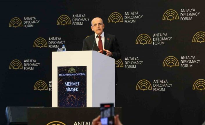 Hazine ve Maliye Bakanı Şimşek: "Enflasyon düşüyor, düşecek"