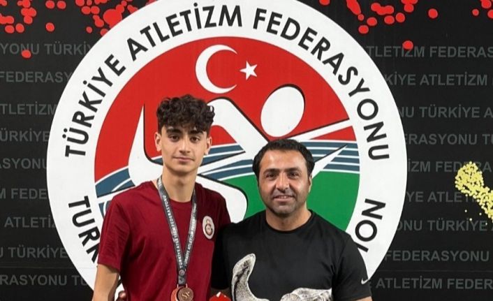 İçliden üç adım atlama branşında Türkiye Şampiyonluğu