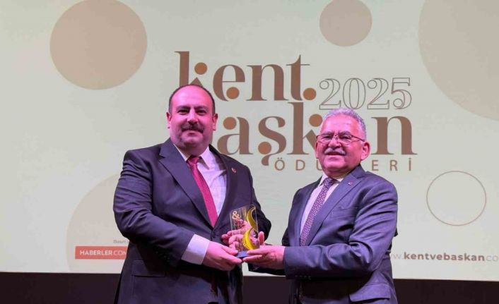 İnönü Belediye Başkanı Serhat Hamamcı’ya anlamlı ödül