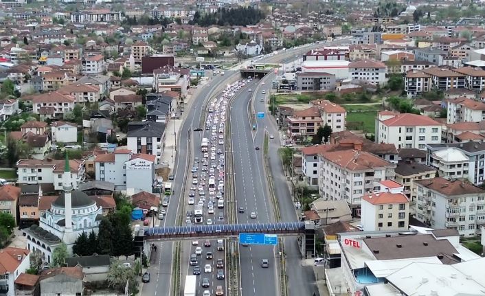 Işıklı kavşaklara bayram düzenlemesi