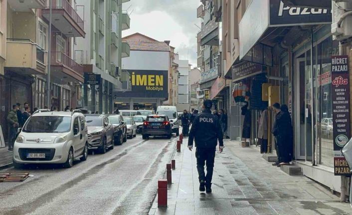 Isparta’da tartıştığı komşularına pompalı tüfekle saldırdı: 1’i çocuk 2 yaralı