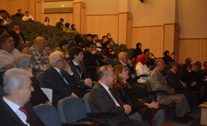 İzmir’de İlmî ve Kültürel Hayat sempozyumu başladı