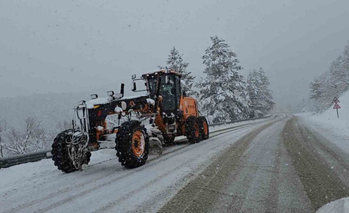 Karabük’te 85 köy yolu ulaşıma kapandı