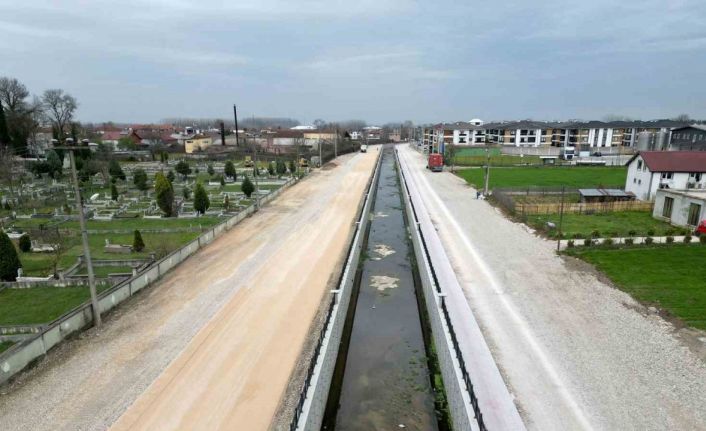 Karacasu’nun yeni cadde ve yaşam alanı hızla tamamlanıyor