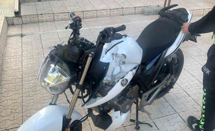 Karaman’da minibüsle çarpışan motosiklet evin bahçesinde bulundu: 1 yaralı