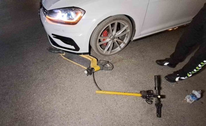 Karamanda otomobil ile elektrikli skuter çarpıştı: 2 yaralı