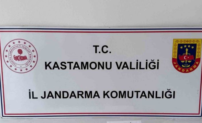 Kastamonu’da uyuşturucu operasyonu: 3 gözaltı
