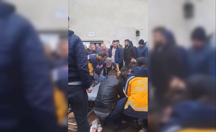 Kayseri’de bıçaklı kavga: 1’i ağır 2 yaralı