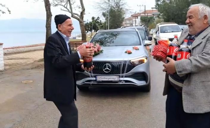 Ketçaplı mayonezli yumurtalı damat