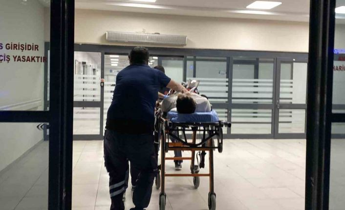 Konyada bıçaklı kavga: 1i ağır 2 yaralı