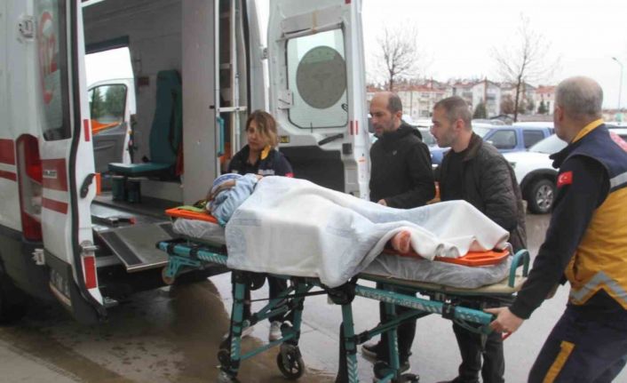 Konya’da iki otomobil çarpıştı: 9 yaralı