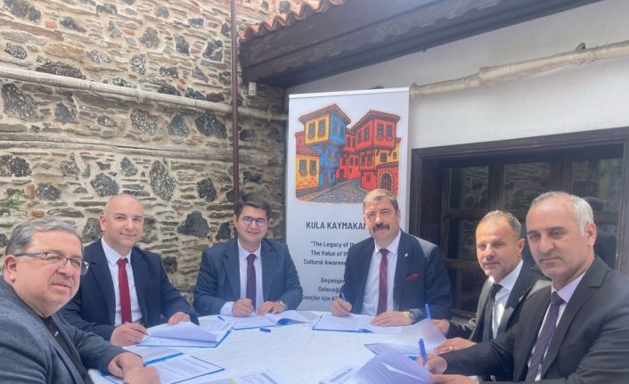 Kula Kaymakamlığı’ndan gençlere kültürel farkındalık hamlesi