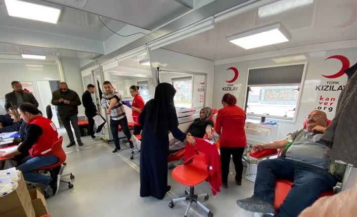 Kulu’da Kızılay kan alımına başladı