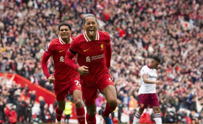 Liverpool evinde yendi, Arsenal ile farkı 13’e çıkardı