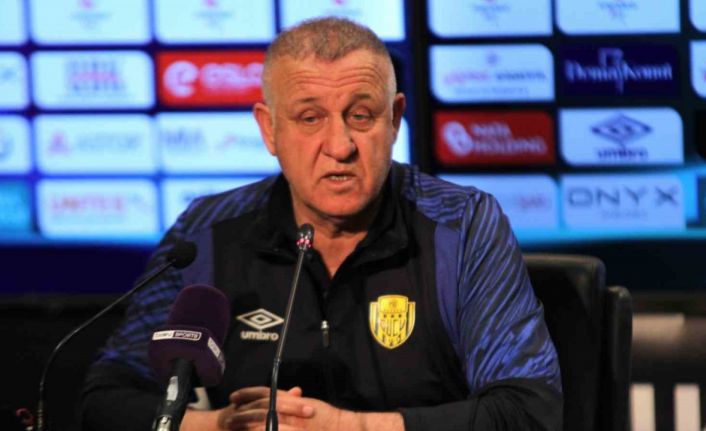 Mesut Bakkal: "Gençlerbirliği’ni tebrik ediyorum hak ettikleri galibiyeti aldılar"