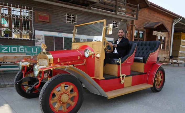 Nostalji aşığı genç 1925 model otomobilin elektriklisini yaptı