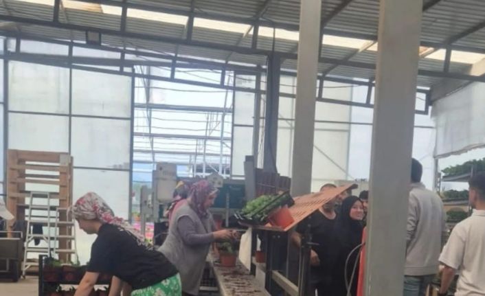 Öğrenciler çiçeklerle sürdürülebilirliği keşfetti