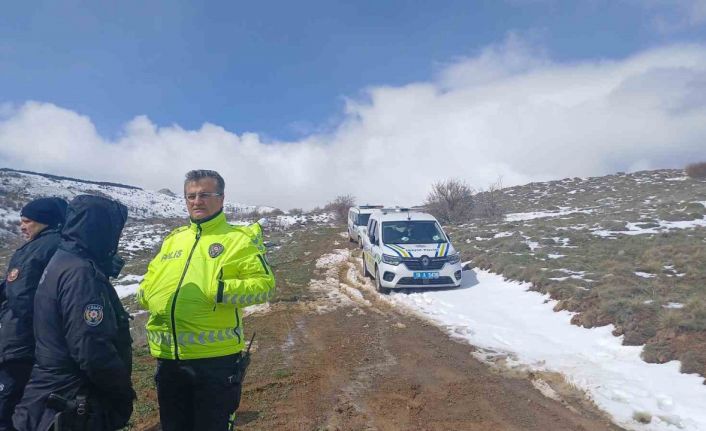 Polisi peşine takan 16 yaşındaki sürücü ormanlık alanda yakalandı
