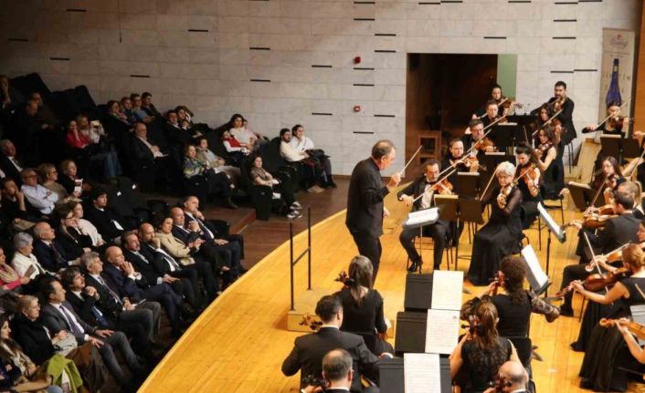 Prof. Dr. Ayhan Kızıl, vefatının 10. yılında BBDSO konseriyle anıldı