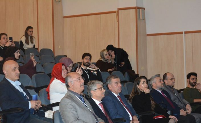 Prof. Dr. Şeker: "Aydınoğulları, Anadolu’nun Türkleşmesinde önemli rol oynamıştır"