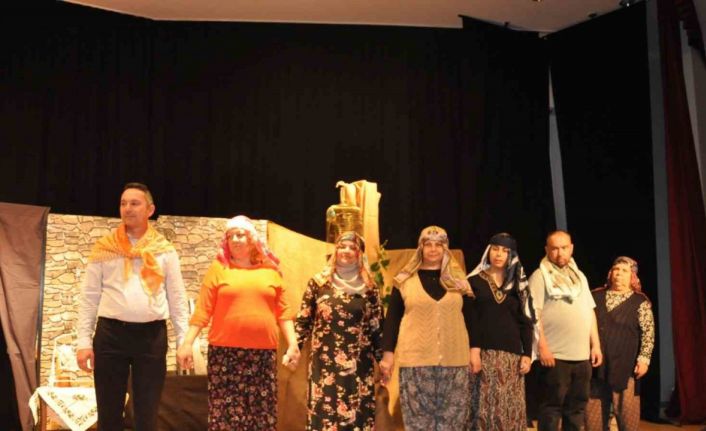 Ruh Sağlığı hastalarından tiyatro performansı