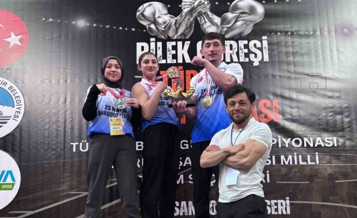Samsun’un bilekleri Türkiye şampiyonasında zirveyi bırakmadı