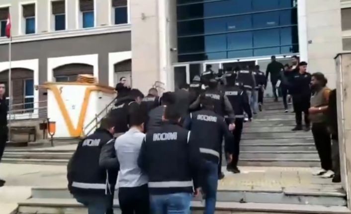 Şanlıurfada araç muayene istasyonuna rüşvet operasyonunda 7 tutuklama