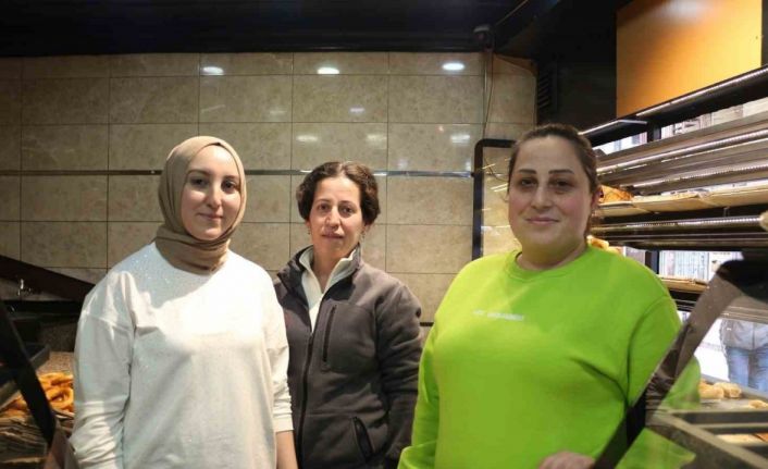 Simitten ekmeğe fırında her şeyi yapıyor