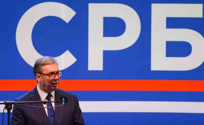 Sırbistan Cumhurbaşkanı Vucic: "Renkli devrim başarısız oldu"